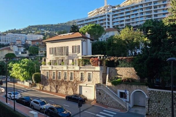 CHATEAU PERIGORD II - Lacets Saint-Léon